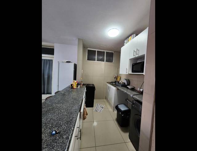 2 BEDROOM PROPERTY TO RENT IN NORTH BEACH